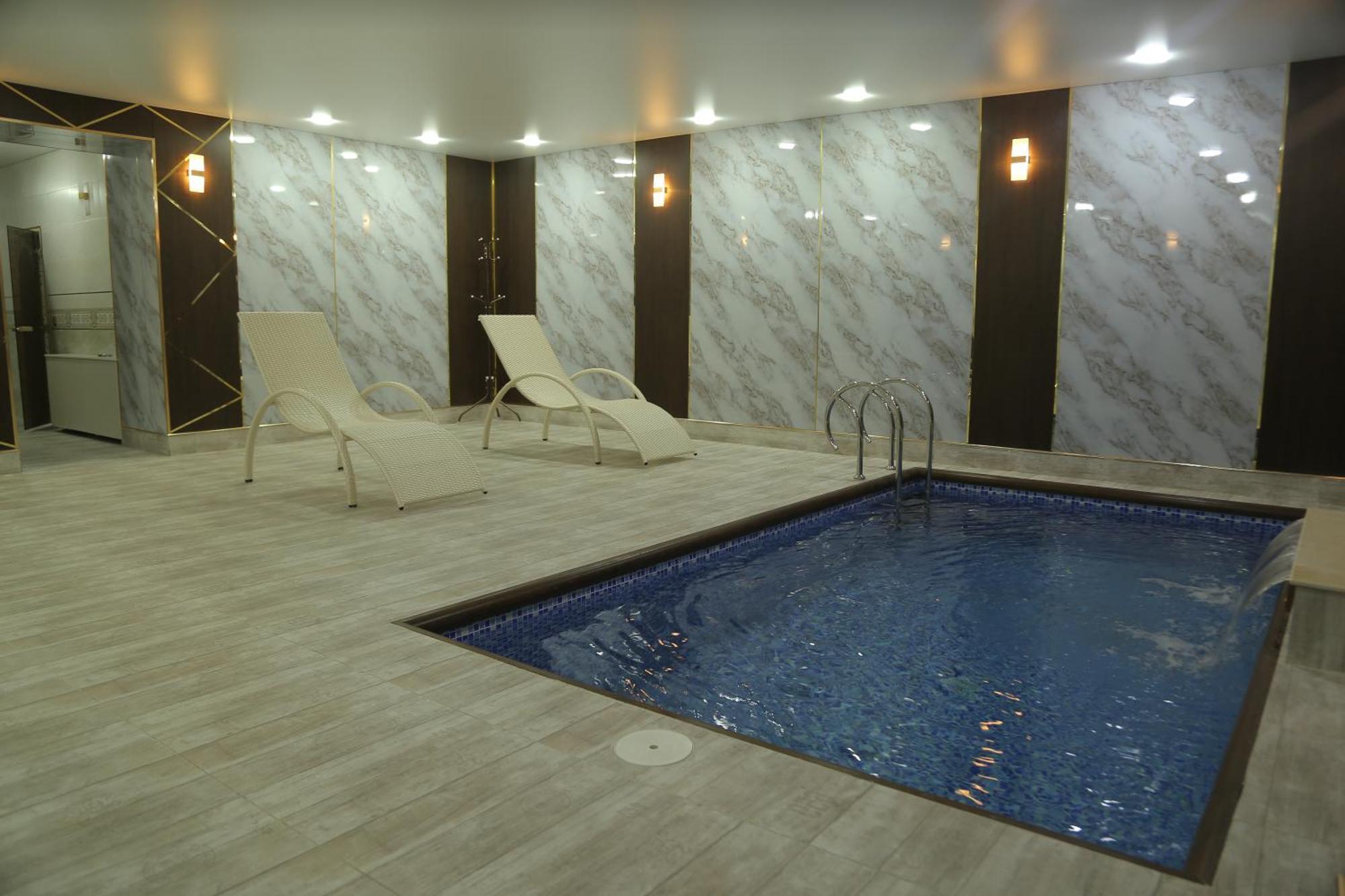 Bek Plus Hotel Takchilik 외부 사진