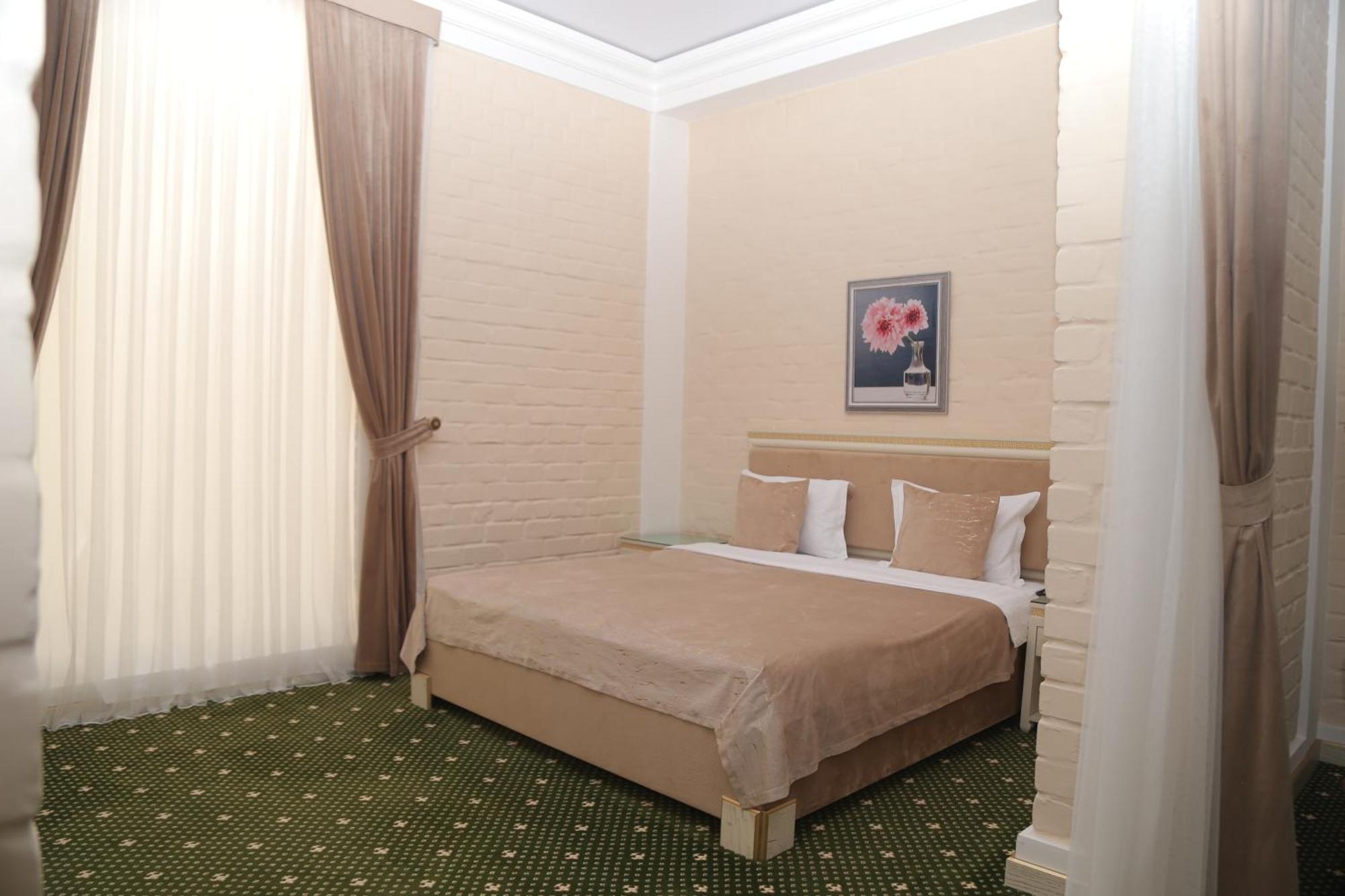Bek Plus Hotel Takchilik 외부 사진
