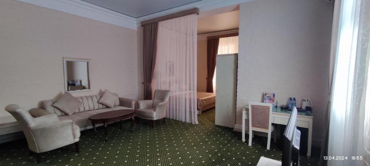 Bek Plus Hotel Takchilik 외부 사진